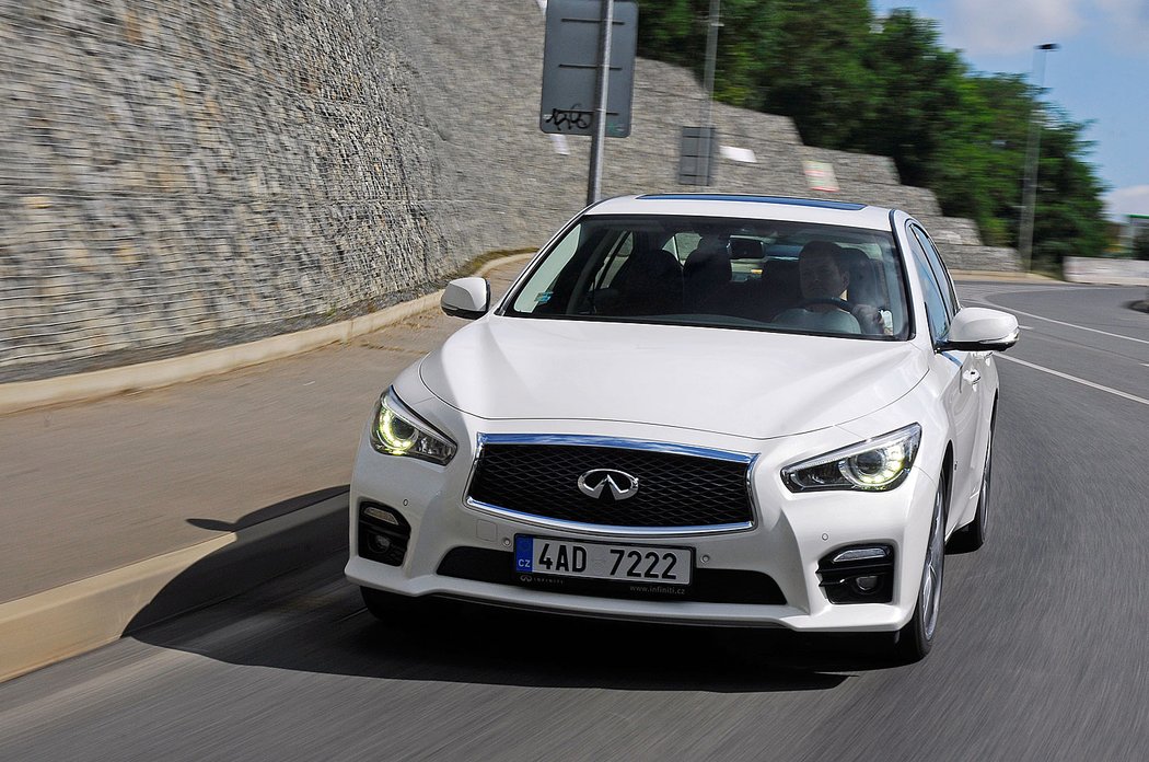 Infiniti Q50