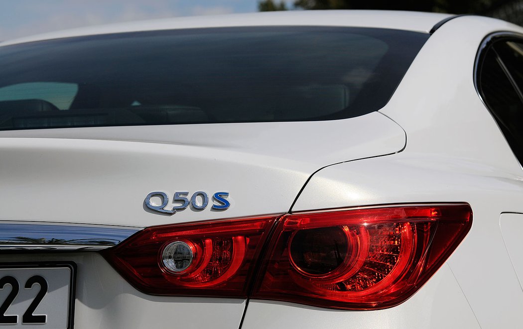 Infiniti Q50