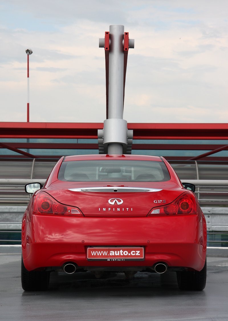 Infiniti G