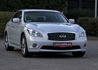 TEST Infiniti M35h – Hybrid z Guinessovky