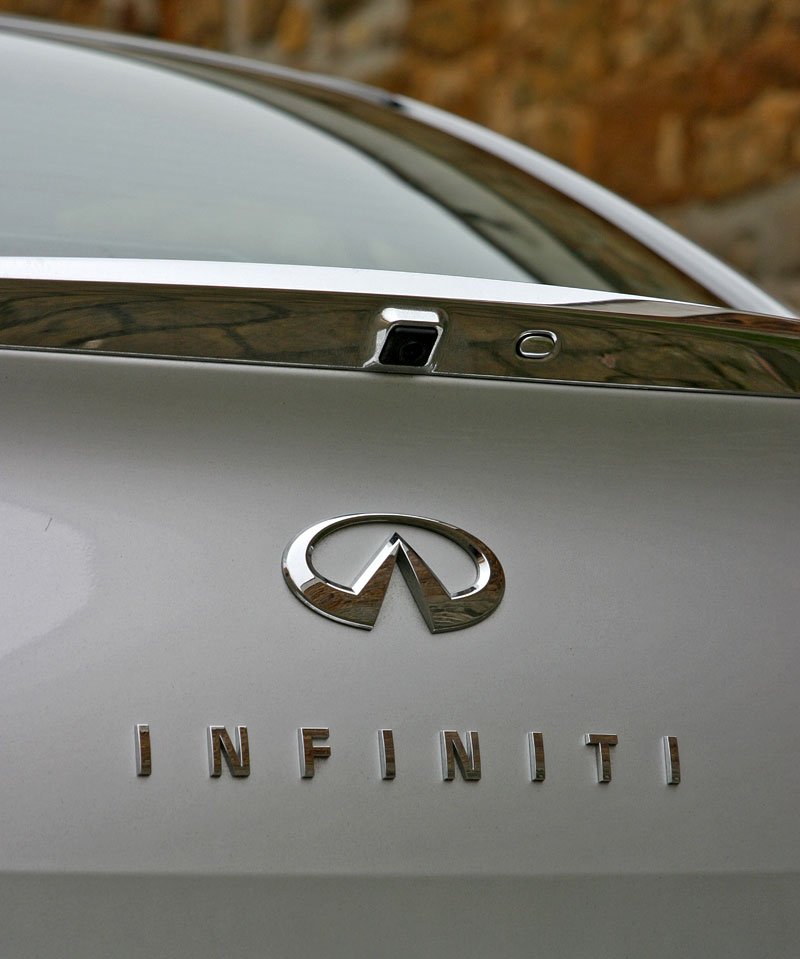 Infiniti G