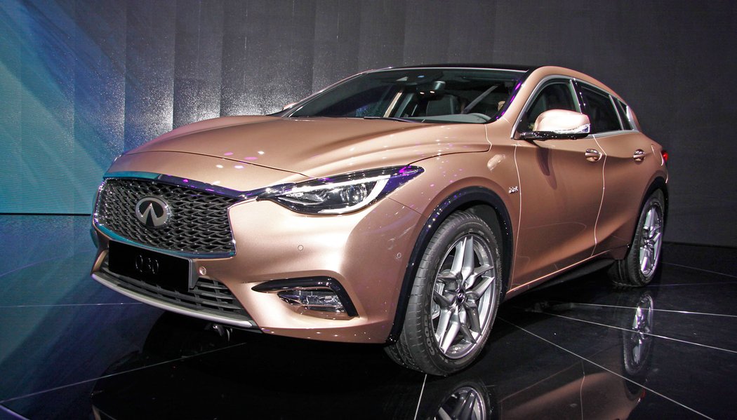 infiniti video frankfurt2015 nizsistredni crossover redakcnivideo