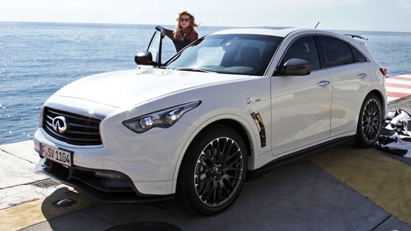 Infiniti FX Vettel Edition na nových fotkách: Vznikne jen 150 kusů