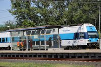 Tragická nehoda na železnici: Vlak u Tábora srazil a usmrtil člověka