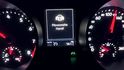 Když si auto myslí, že se moc věnujete infotainmentu, upozorní vás na to, že máte řídit Když si auto myslí, že se moc věnujete infotainmentu, upozorní vás na to, že máte řídit