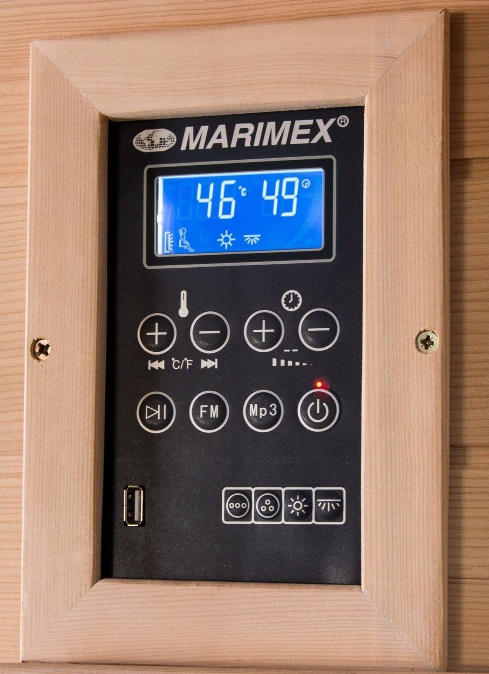 Snadné ovládání a kontrola teploty, která u infrasauny nepřekročí 60°C.