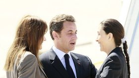 Osvobozenou Betancourtovou přijal Sarkozy 