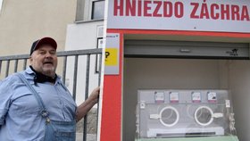 V bratislavském inkubátoru našli mrtvého chlapečka: Velký smutek zakladatele babyboxu i otřesená důvěra