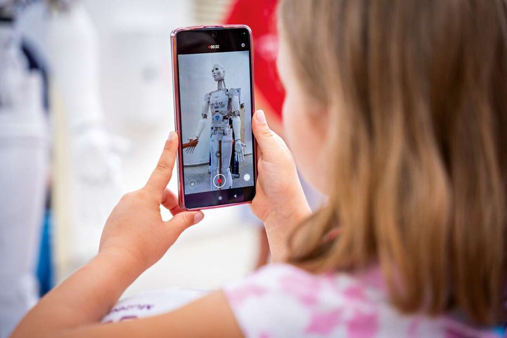Testo Inmoov GALERIE: InMoov: Humanoidního robota z 3D tiskárny postavil student VUT ...