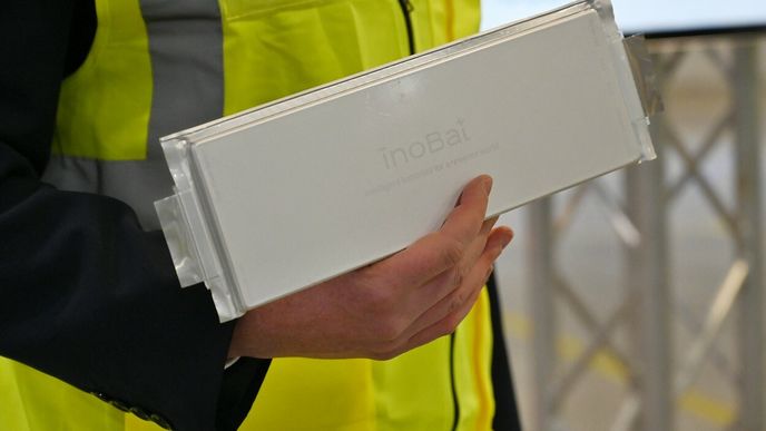 Slovenský InoBat zvažuje stavbu továrny na baterie pro elektroauta ve Španělsku 