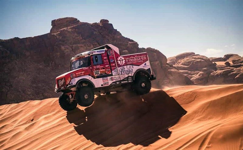 Dakar 2020 Instaforex Loprais Praga