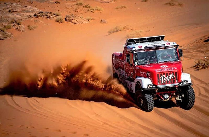 Dakar 2020 Instaforex Loprais Praga