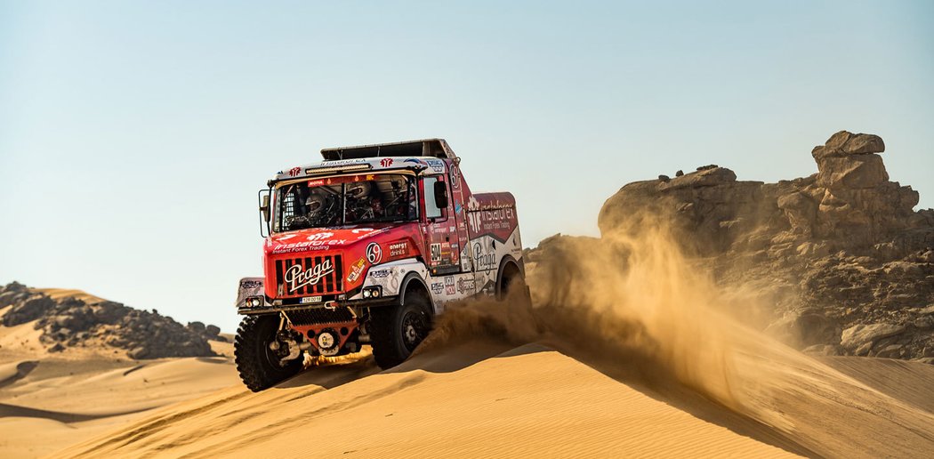 Rallye Dakar 2021, Instaforex Loprais Team