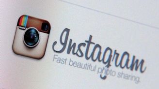 Instagram bojuje proti nenávistným komentářům, filtr je automaticky smaže