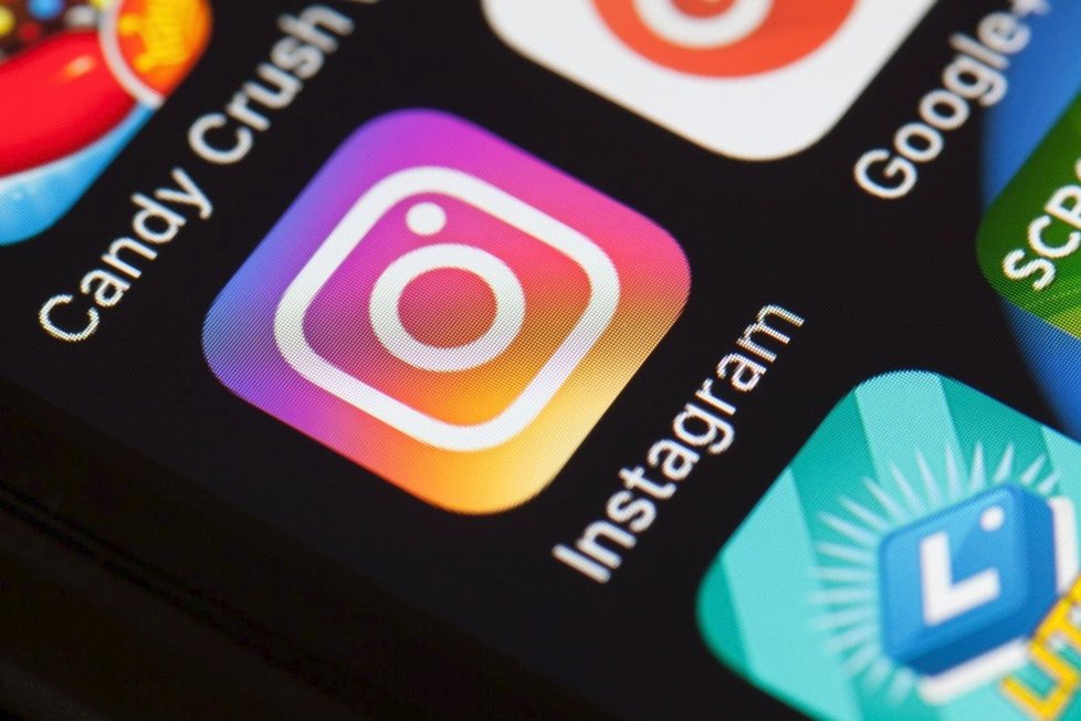 Instagram a Facebook zažívají poslední rok časté výpadky. Jejich příčina ale stále není známá.