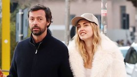 Se synem hlavouna Pirelli randila zhruba rok.