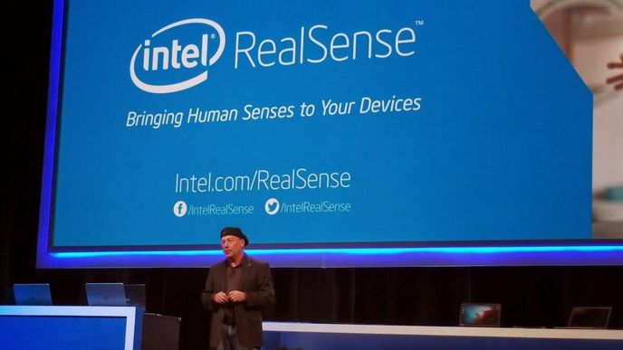 Intel: počítače se promění na smyslová zařízení