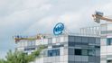 Intel letos oznámil plány postavit dvě továrny v Magdeburgu a dále investovat do výzkumných i výrobních kapacit po Evropě v hodnotě až 80 miliard eur.