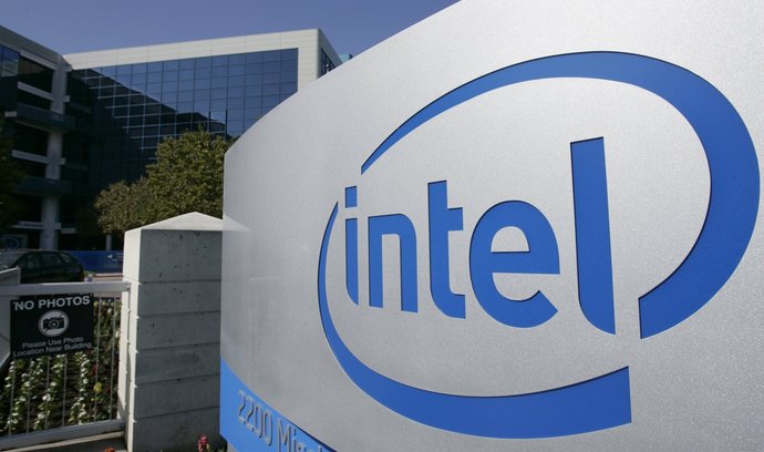 Intel dostal novou pokutu za zneužití dominance na trhu. Tu původní soud zrušil