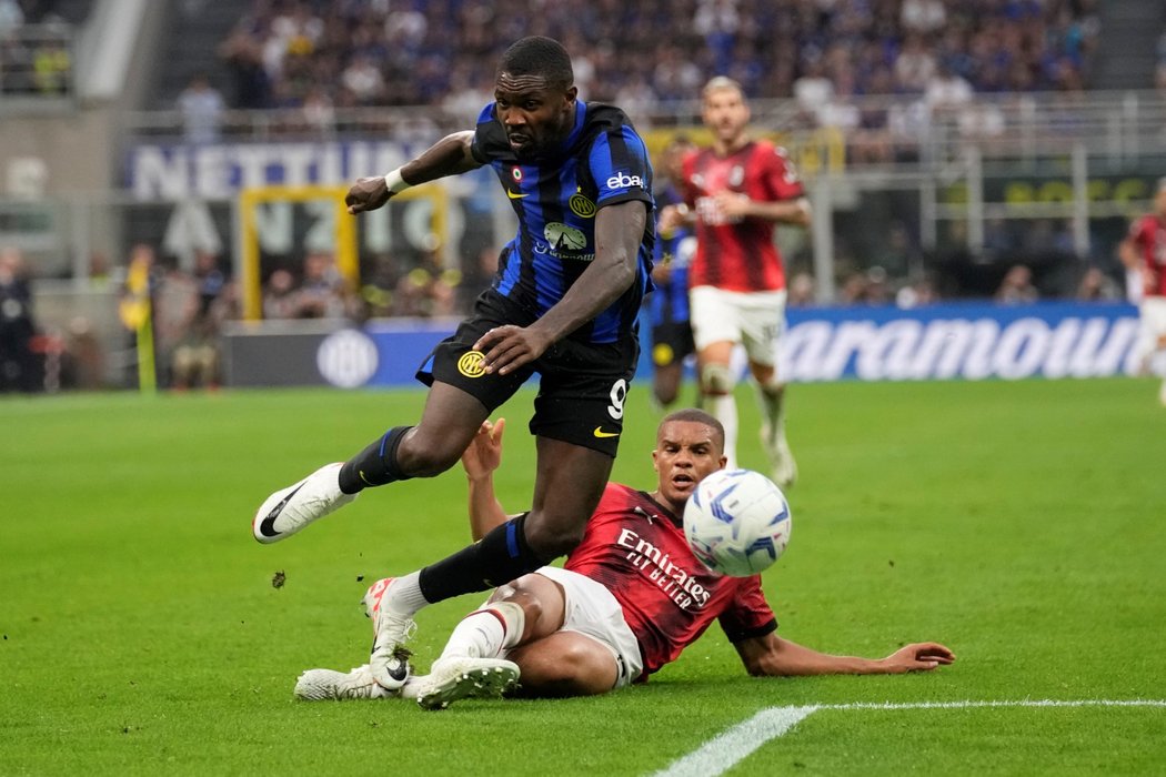 Inter porazil AC Milán v derby 5:1