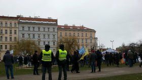 Svobodu internetu bez omezení přišly v Praze podpořit asi dvě stovky lidí