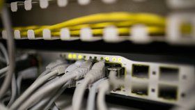Dotace 11,5 miliard na internet nikdo nechce: Podmínky jsou příliš složité a úspěch žádosti je nejistý.
