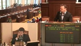 Písemné interpelace na členy vlády 26. 5. 2016: Z ministrů dorazil jen Marian Jurečka.