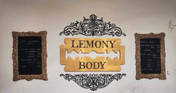 Intimní kadeřnictví Lemony Body v centru Prahy nabízí nejen "účesy" mezi nohami, ale dokonce i barevné přelivy! Vede jej Monika Zolotarev.
