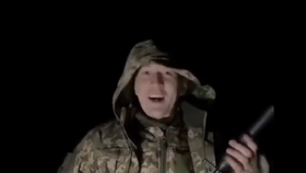 Ukrajinský voják vydal ostré varování Rusku a vyzval jeho síly, aby se vzdaly.
