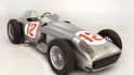 Formuli Mercedes-Benz W196R F1 z roku 1954, kterou jezdil Juan Manuel Fangio a na kontě má i několik vítězství, vydražil aukční dům Bonhams v roce 2013 za 29,6 mil. dolarů (640 mil. Kč).