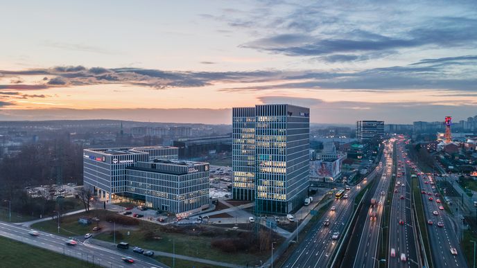 Investika dál rozšiřuje své polské portfolio. Tentokrát investovala téměř dvě a půl miliardy korun do kancelářského komplexu Face2Face v Katovicích.