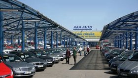 Prodeje ojetých aut letos stoupají, říká AAA Auto