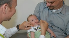 Na očkování proti rotavirům mohou rodiče  až do konce roku výrazně ušetřit