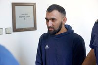 Seniorka (†78) dala Řekovi střechu nad hlavou: Pro pár tisíc ji uškrtil kabelem od kulmy, dostal 17 let