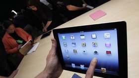 iPad třetí generace s Wi-Fi modulem má problémy s připojením, na které si stěžovalo už 700 zákazníků