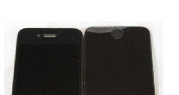 Prototyp iPhone 5 vedle iPhone 4S
