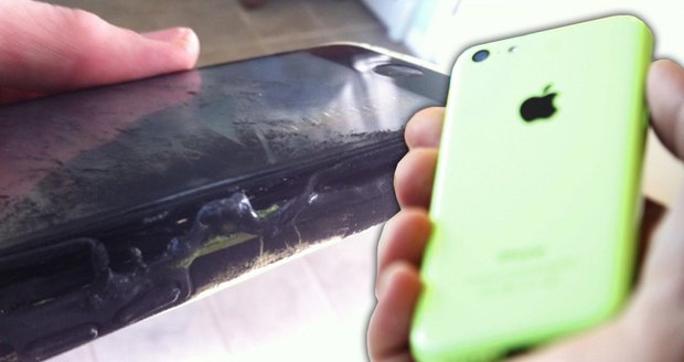Čtrnáctileté studentce vzplál iPhone 5C v kapse, když byla ve škole.