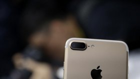 Zpráva s indickým znakem způsobuje, že produktům značky Apple přestanou fungovat komunikační aplikace.