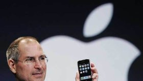 Apple oznámil milión prodaných kusů iPhonu 3G během prvního víkendu od uvedení na trh
