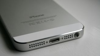 Sluchátka k iPhonu? Apple možná donutí zákazníky je kupovat extra, zruší konektor