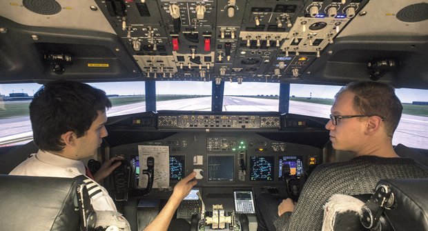 Pilotem na pár hodin: Jaké to je v leteckém simulátoru?