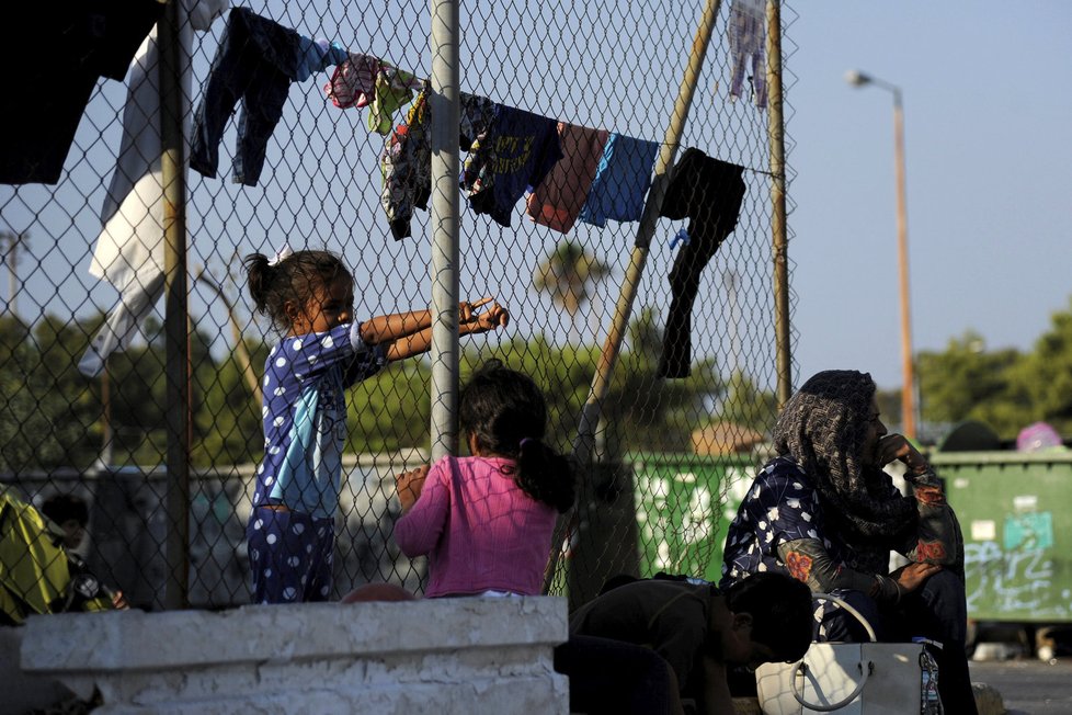 Nespokojení migranti se vrací do Iráku: „V Evropě si nás nevážili, ubytovali nás ve stanech,“ stěžují si.