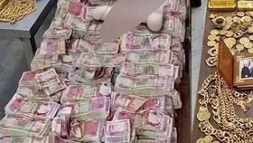 Poslankyně měla mít také více než miliardu v hotovosti