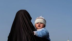 Irská nevěsta ISIS se chce i se svým dvouletým dítětem vrátit domů, (ilustrační foto)