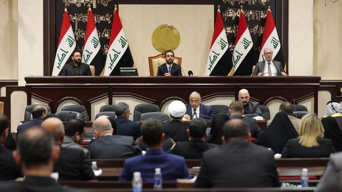 Irácký parlament schválil usnesení, v němž vyzval vládu, aby ukončila přítomnost cizích vojáků v zemi. (5.1.2020)