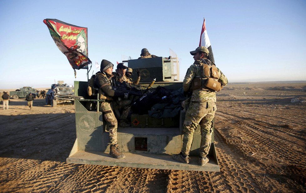Irácká armáda během bojů s Islámským státem o Mosul, třetí největší město v zemi.