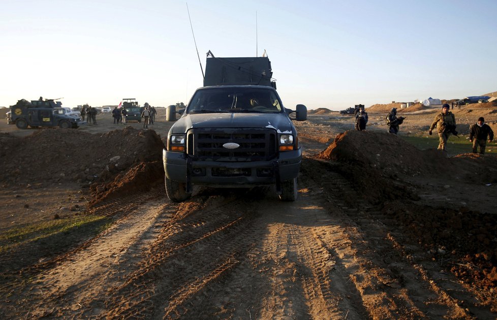 Další útok na Islámský stát začal: irácká armáda dobývá Mosul.