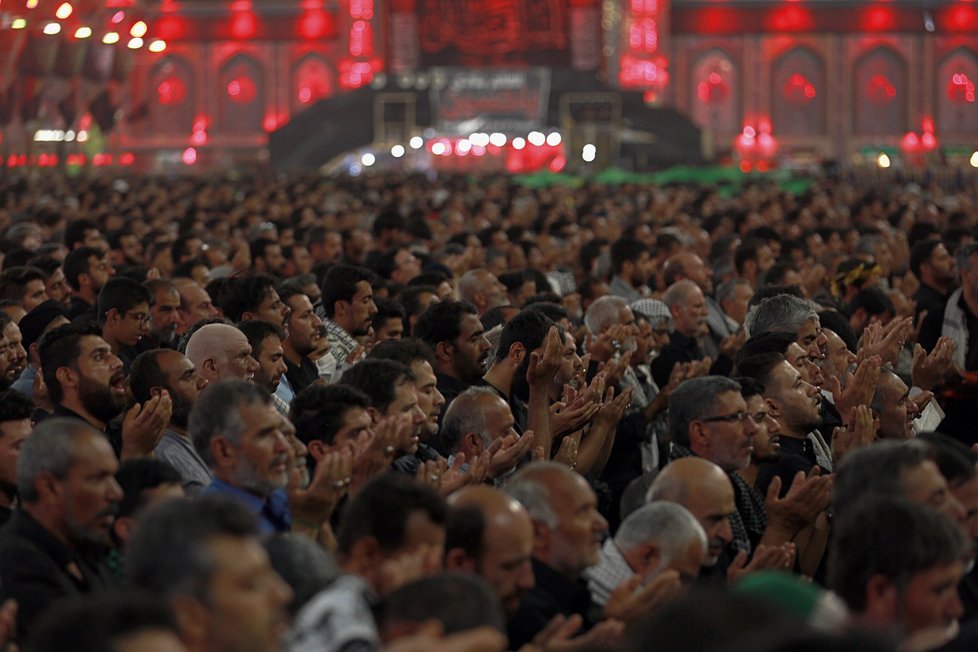 Lidé v Iráku protestují proti současné vládě (19. 10. 2019)