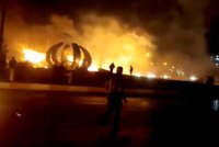 Demonstranti zapálili dům slavného ajatolláha Chomejního? Íránci udělili už 5 trestů smrti