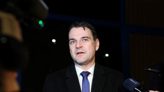 Přílet prvního repatriačního letu z Blízkého východu: Ministr zahraničí Petr Macinka. (3.3.2026) Přílet prvního repatriačního letu z Blízkého východu: Ministr zahraničí Petr Macinka. (3.3.2026)